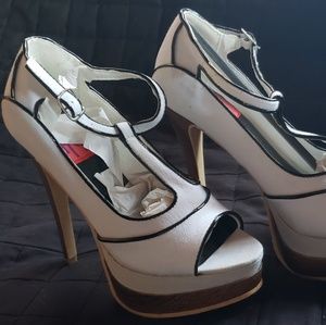 Women heels